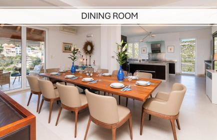 VILLA PHILIPPA - luxurious five-room villa - idyllic location - first row to the sea - spectacular view of the sea bay - unforgettable sunsets - 15 minutes from Supetar ferry port - free parking - private heated pool - Foto 14