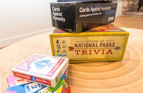 Newly Remodeled Family Friendly Home - Foto 15