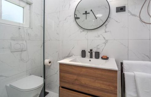 3 Bedroom Amazing Home In Malinska - Foto 27