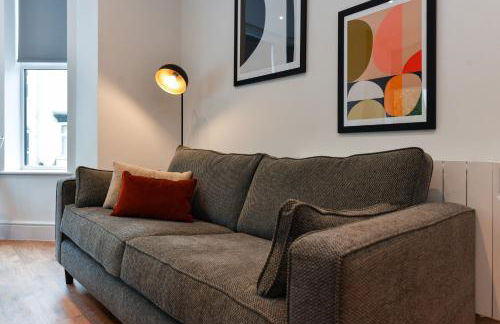 Stylish Flat with En-Suites Near Nature & Amenities - Foto 18