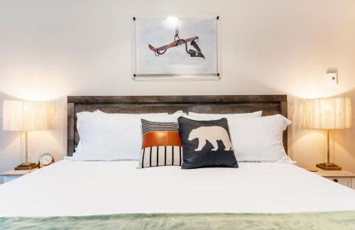 Basecamp Stays: Upscale Getaway Shuttle Hot Tubs - Foto 25