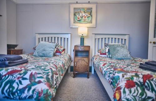 Large character home, hot tub, beach 5 min walk - Foto 15