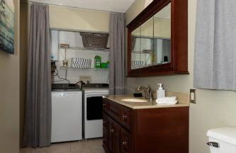 Lakefront Family Home Private Dock with Huge Views - Foto 29