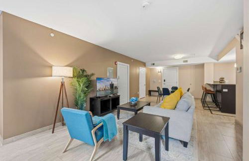 NEW 3BR Stylish Downtown Apartment - Foto 9