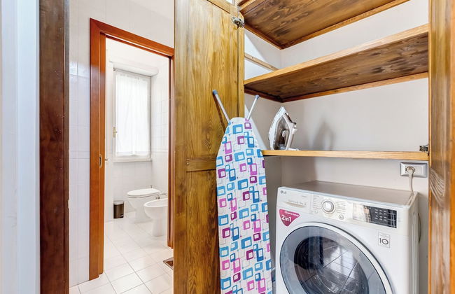 Cozy 2-Bedroom Flat with Balcony - Foto 32