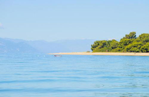 Heracles Guesthouse - Photo 18