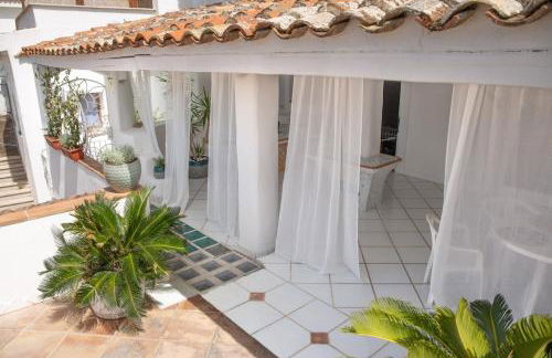 Steps from the Beach with views and big patio! - Photo 25