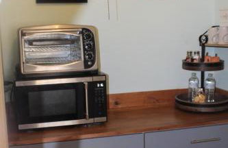 Charming Central Amarillo Retreat with a Jacuzzi - Photo 24