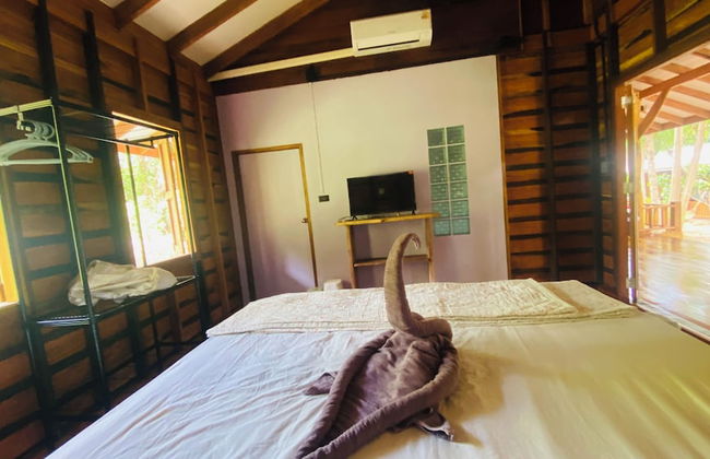 COCOA HOME - Photo 9