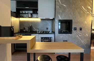 Apto 1405 com Piscina e Academia 2 Quartos Ar Condicionado no Centro Cívico com Garagem - Foto 32