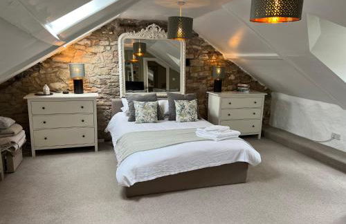 The Old Farmhouse - Photo 23