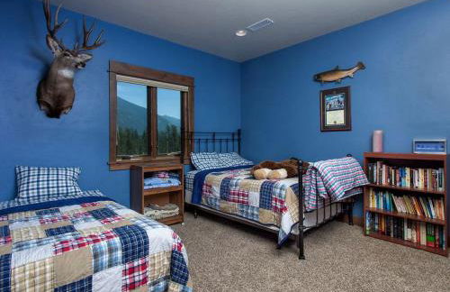 Amazing Log Cabin Rental with Pool Table in the Mountains in West Glacier, Montana - Foto 73