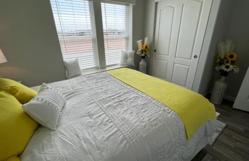 Monte Vista Village Resort Mesa 3 Bed 2 Bath Age Restricted Must be 55 or more - Photo 30