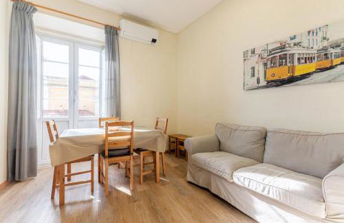 Alfama the city and the river - Foto 31