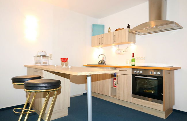 Studio Apartment With Terrace, own Parking Space and a Small Lake 500 m Away - Foto 4