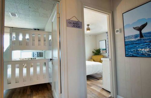 Serenity Sol ※ Surfside Charmer Near Beach & Jetty - Foto 22