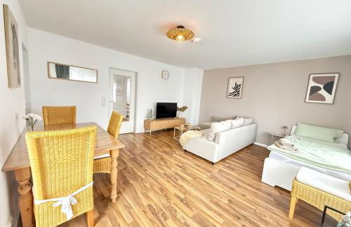 100qm-3 Room-Free Privat Parking-WIFI-SN Apartment - Foto 11