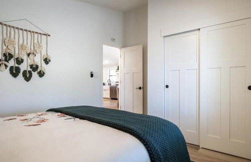 Bus Stop Saloon - Cave Creek with Spa - Photo 41