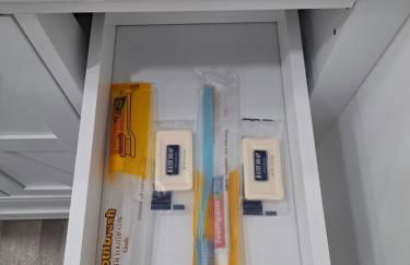 Country Blue Getaway by the Ranch Fields - Foto 24