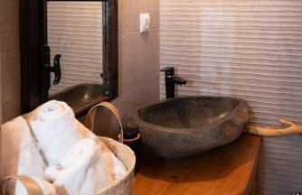 Aristoteli's Stone House - Foto 14