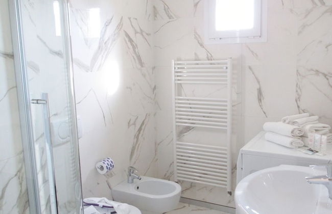 Embassy Aparthotel - Foto 27