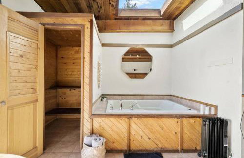 Driftwood Lodge~5 BR/7 Bath~30-acre Private Estate - Foto 20