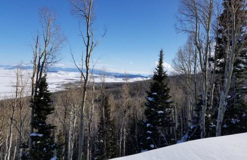 Whistle Pig Retreat at 22 West Cabins and Recreation - Foto 13