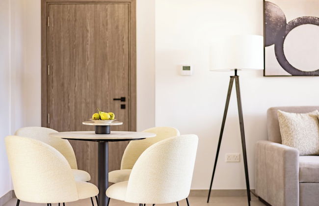 Sanders Eduardovich Limassol - Foto 45