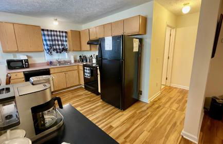 The Blue Door at Sylva Home Base Apartments - Foto 12