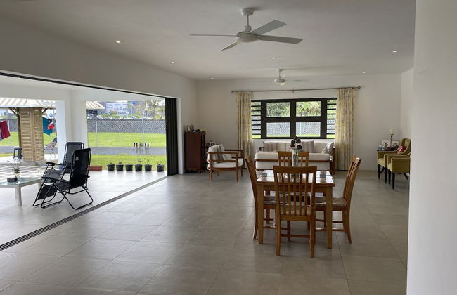 Charming 4-bed Villa in Beau Vallon - Photo 5
