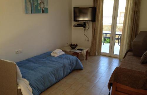 Regina Apartments - Photo 10