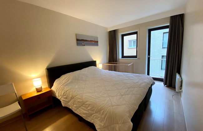 Couple Stay Near Beaches - Photo 3