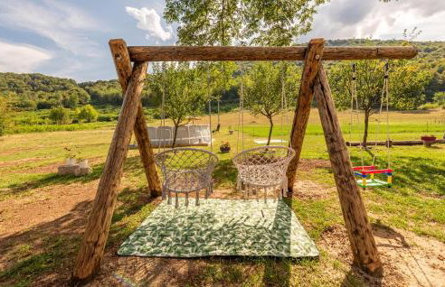 Stunning Home In Licko Petrovo Selo With Wifi - Foto 16