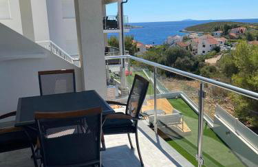 EllaVis Apartments - Photo 31