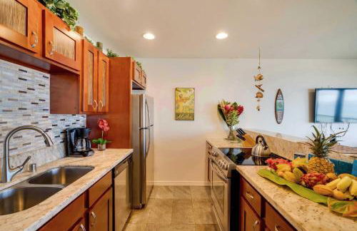 Waipouli Beachfront Condo with Balcony and Ocean Views - Foto 9