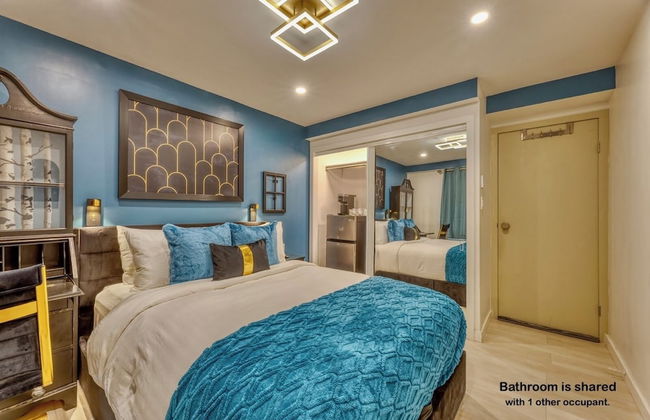 Art Deco Broadway Bedroom (with Shared Common Area) - Photo 6