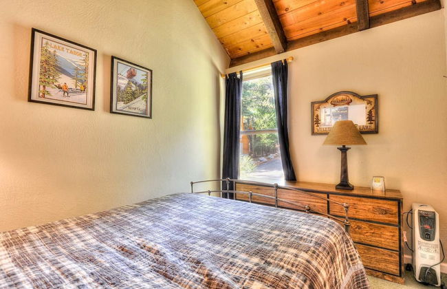 Lake Forest Villa Patio w/ BBQ - Photo 3