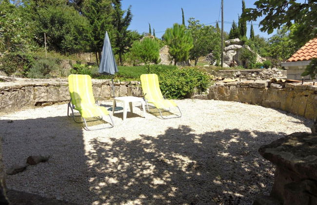 Villa Skylight - Two Bedroom Villa & Studio With Private Swimming Pool, Garden and Sea View - Foto 20