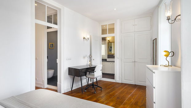 WHome Central 1-Bed w/ River Views great for D Nomads & R Workers - Foto 4, Habitación