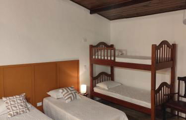 Casa com Quadra de Areia para 21 pessoas em Boracéia São Seba - Foto 15