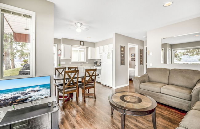 Perfect Getaway Cabin in the Okanagan 6 - Photo 7