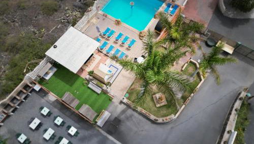 Bernegal Moneyba, Hot Tub, Piscina y Jardín - Foto 2