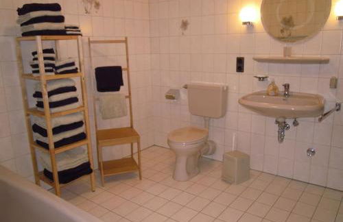 80 qm Ferienwohnung Vanessa, TOP- Lage von Warendorf,5 Tage ÜN minimum - Foto 8