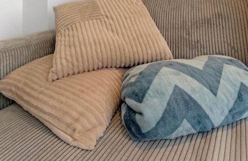 Design Suite 2 Bedrooms Living Room and Balcony - Foto 2