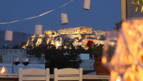 Live in Athens, THISEIO Residency, Our first love #01 - Foto 3