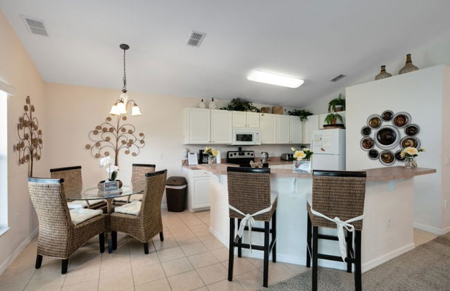 Beautiful 4 Bedroom 3 Bathroom Pool spa Villa - Foto 22