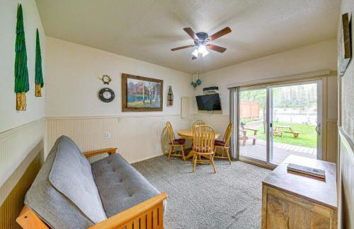 Family Fun on Ruby Creek Cusick Hideaway with Dock - Foto 3