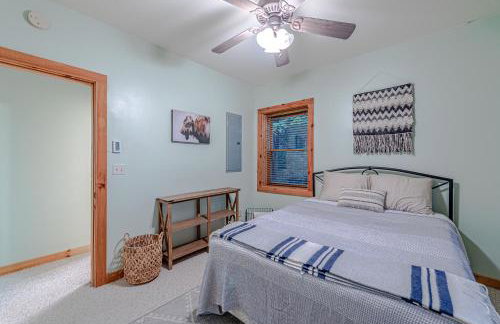 Bear Pause Cabin 3 BR/3BA Amazing view of the Lake - Foto 35