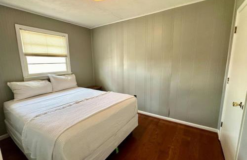 Cottage 14- Lees Ford Marina - Photo 3