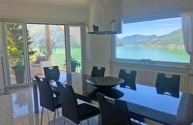 Villa in Bissone with swimming pool and garden - Photo 11